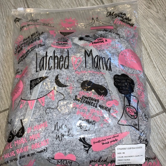 NWT Latched Mama Everyday Nursing Hoodie - Heathered Charcoal - Picture 7 of 7